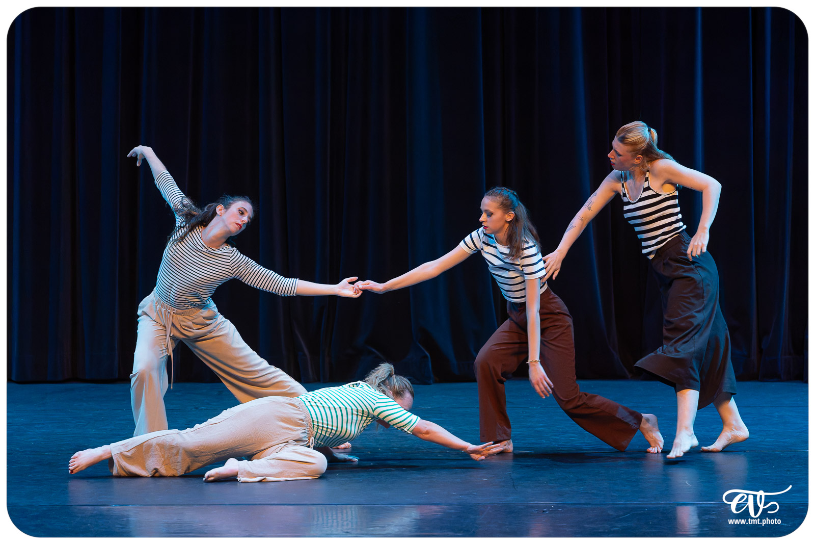 ECOLE DE DANSE CÉCILE ADAMOW